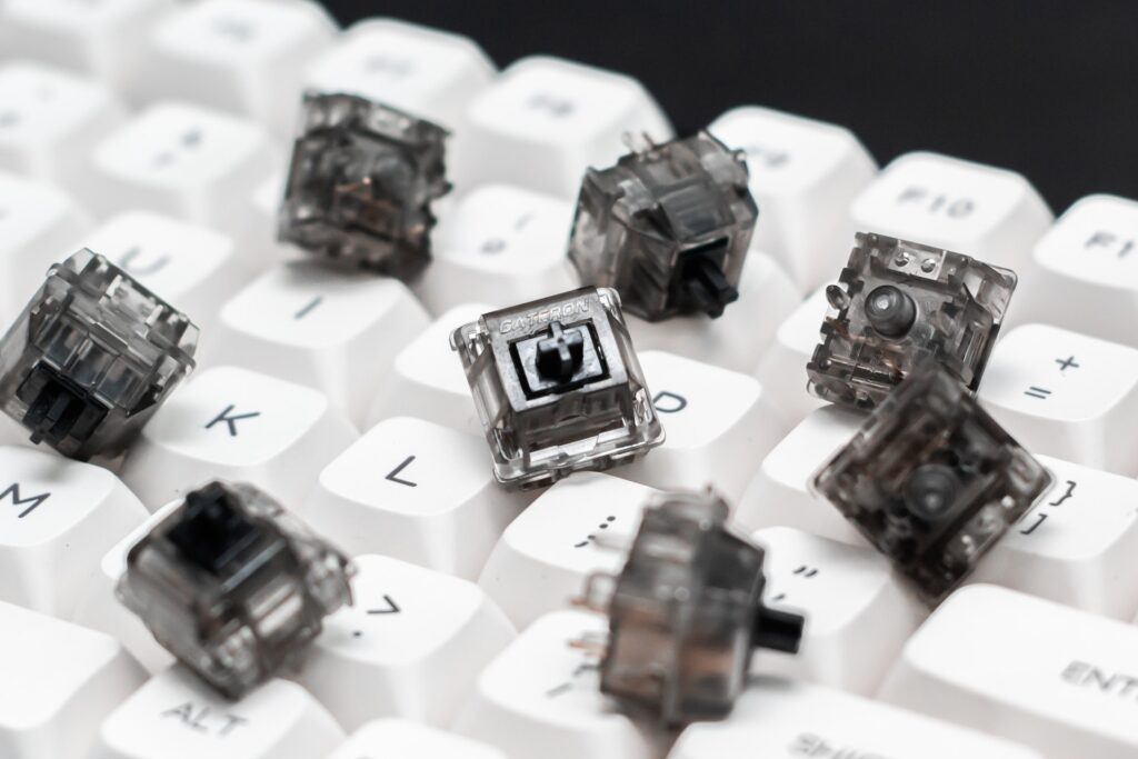 different types of mechanical switches